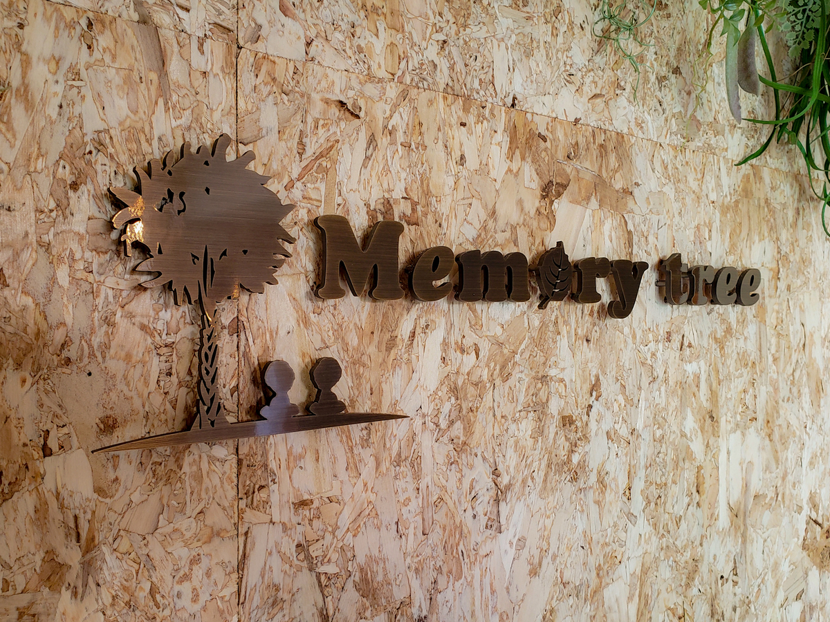 金属切り文字クリア塗装