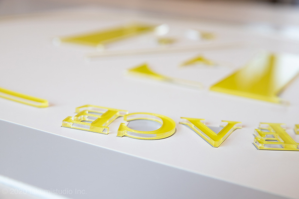 アクリル切り文字